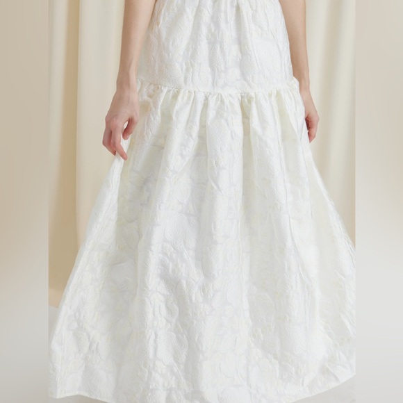 Masion Amory Swan Lake Maxi Dress-Cream Custard-XS-NWT - Picture 6 of 11